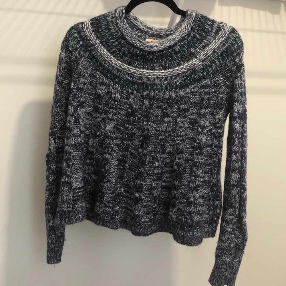 Hollister knitted sweater